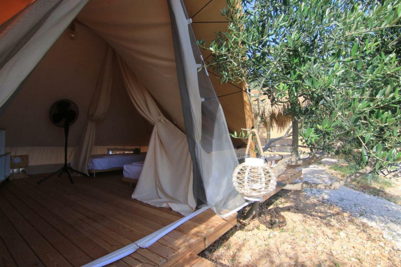 Camping Aloa Bol Exteriér fotografie