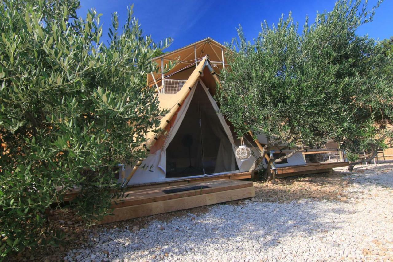 Camping Aloa Bol Exteriér fotografie